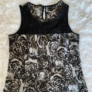 🍭Rafaella Silver & Black Floral Top w/Lace Size S